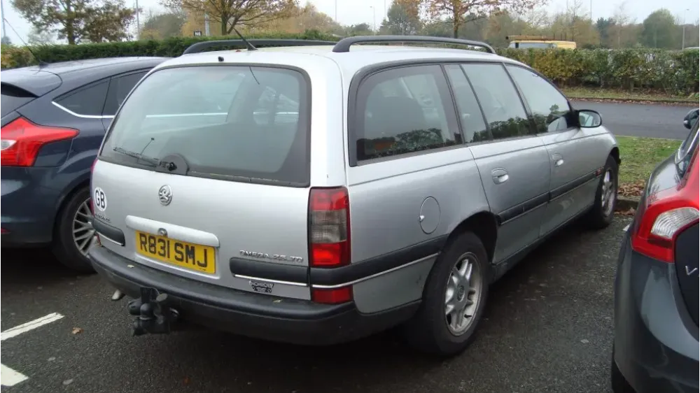 Vauxhall Omega Estate B
