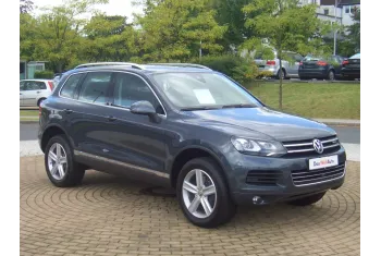 Volkswagen Touareg II (7P)