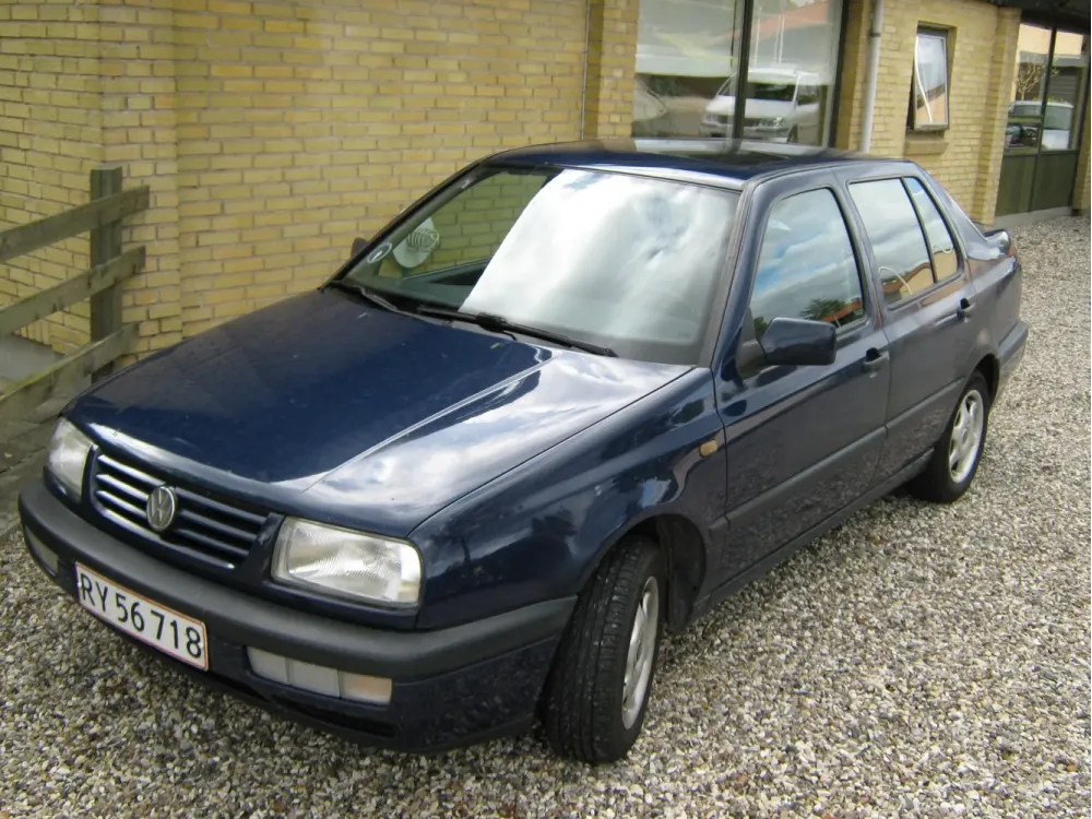 Volkswagen Vento 1HX0