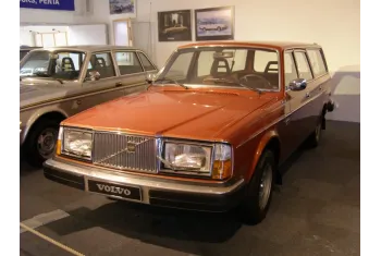 Volvo 260 Combi (P265)