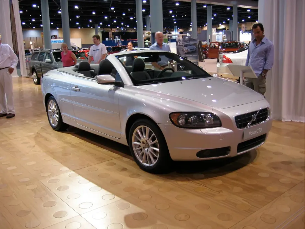 Volvo C70 Coupe Cabrio II