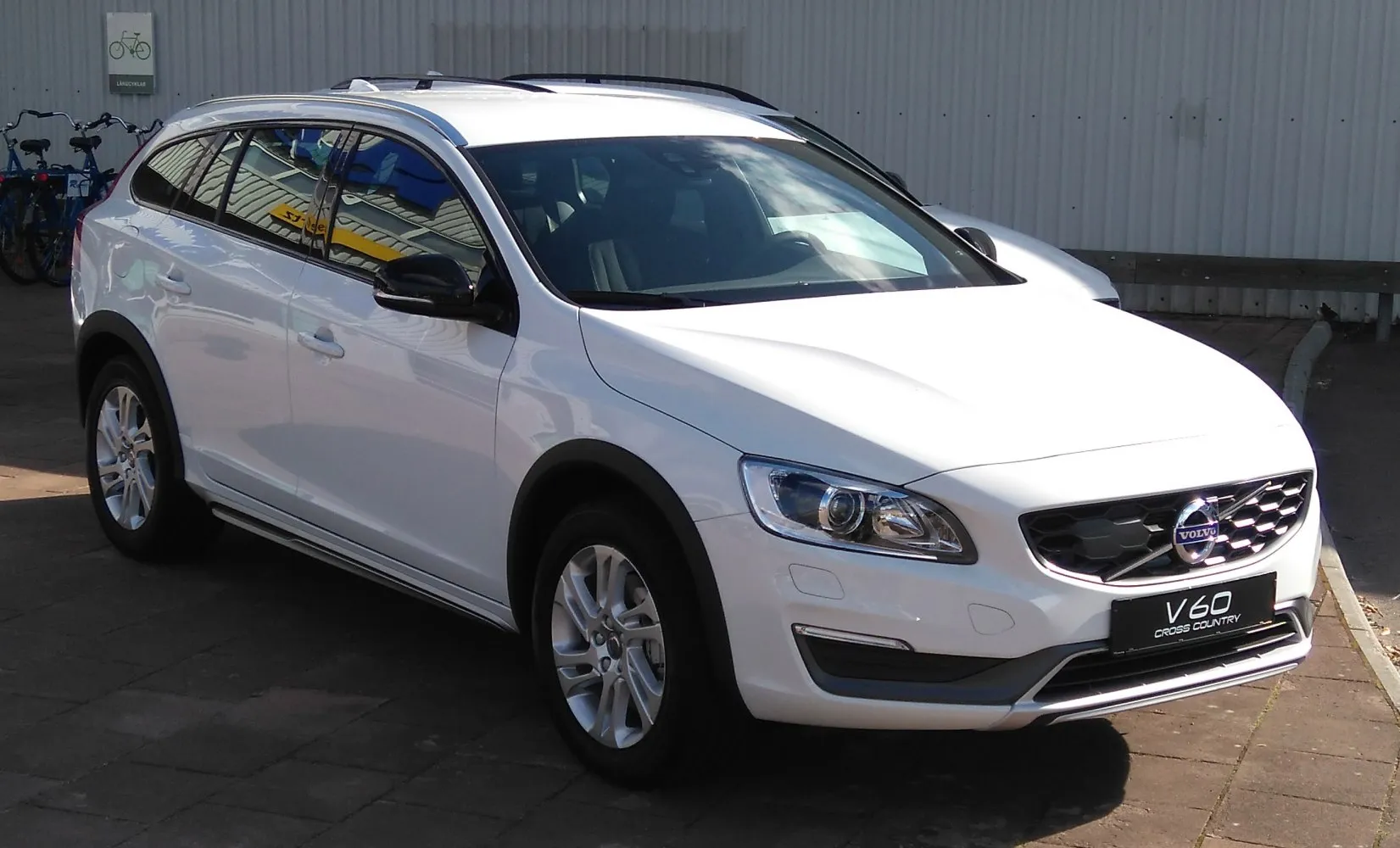 Volvo V60 I Cross Country