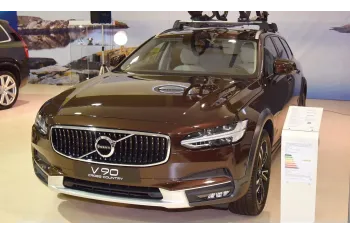 Volvo V90 Cross Country