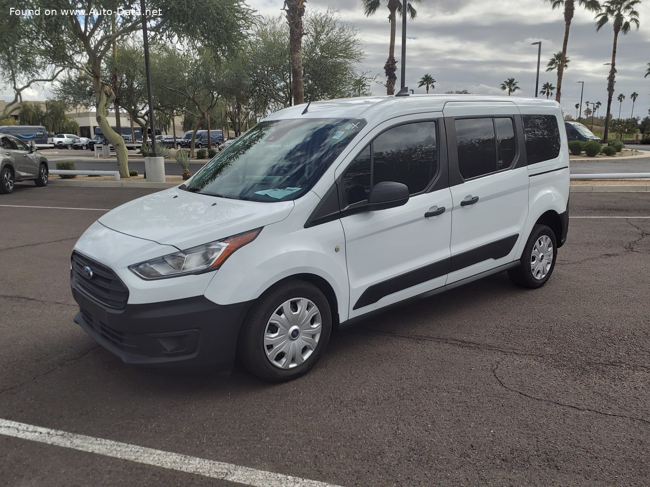 Full specifications and technical details 2018 Ford Transit Connect II (facelift 2018) Wagon L2 2.0 GDI (162 Hp) SelectShift