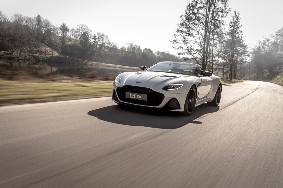 Full specifications and technical details 2019 Aston Martin DBS Superleggera Volante 5.2 V12 (725 Hp) Automatic