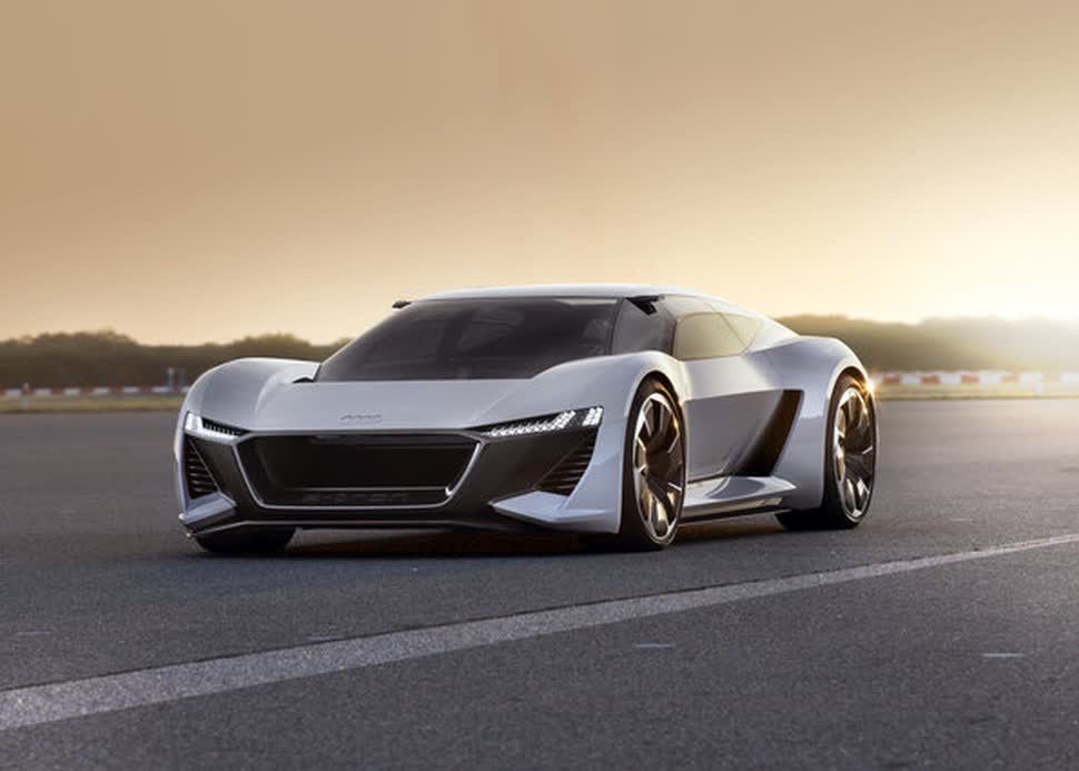 Vollständige Spezifikationen und technische Details 2018 Audi PB18 concept E-tron 95 kWh (775 Hp)