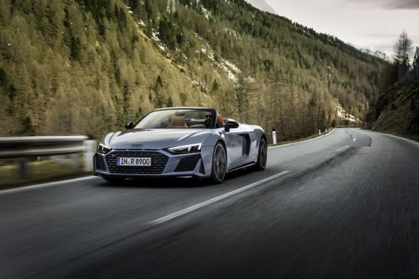 Spécifications complètes et détails techniques 2021 Audi R8 II Spyder (4S, facelift 2019) Performance 5.2 FSI V10 (570 Hp) RWD S tronic