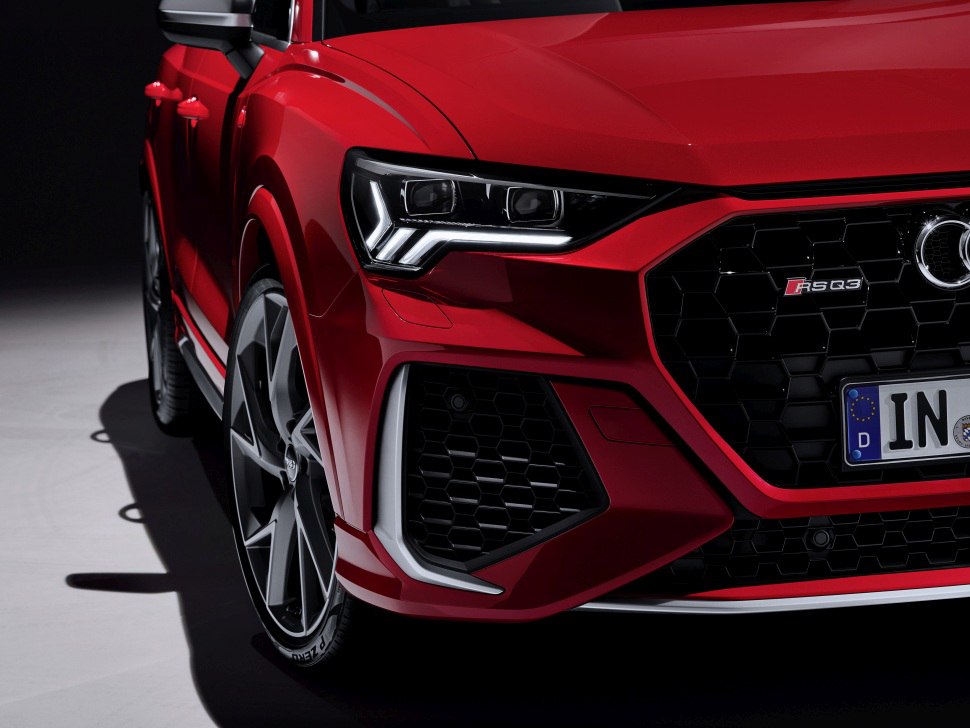 Full specifications and technical details 2019 Audi RS Q3 (F3) 2.5 TFSI (400 Hp) quattro S tronic