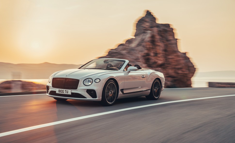 Full specifications and technical details 2019 Bentley Continental GTC III 4.0 V8 (550 Hp) AWD Automatic