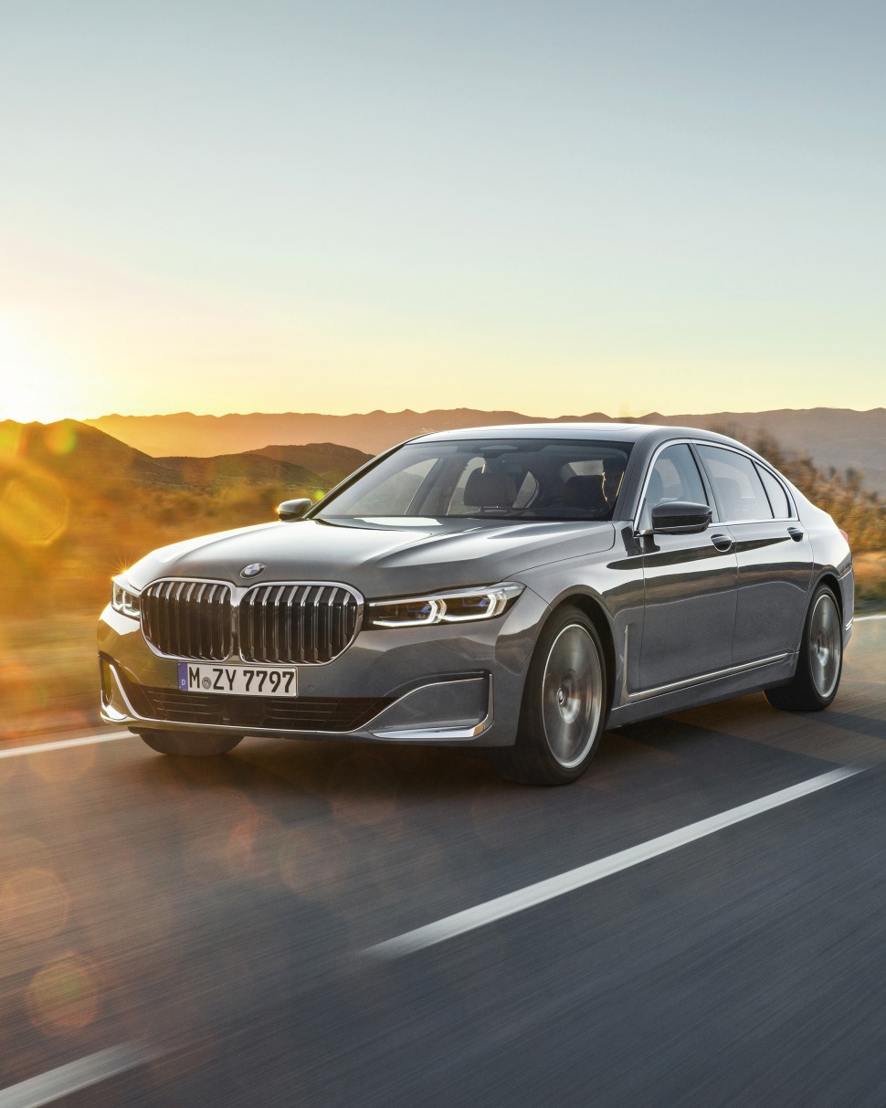 المواصفات والتفاصيل التقنية الكاملة 2019 BMW 7 Series Long (G12 LCI, facelift 2019) 750Li (530 Hp) xDrive Steptronic