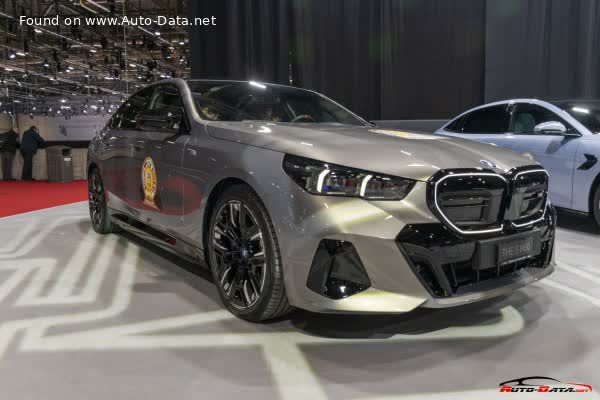Spécifications complètes et détails techniques 2024 BMW i5 Sedan (G60) 83.9 kWh (394 Hp) xDrive40