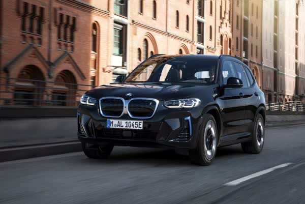 Full specifications and technical details 2021 BMW iX3 (G08, facelift 2021) 80 kWh (286 Hp)