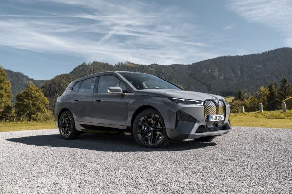 Full specifications and technical details 2022 BMW iX (i20) M60 111.5 kWh (619 Hp) xDrive