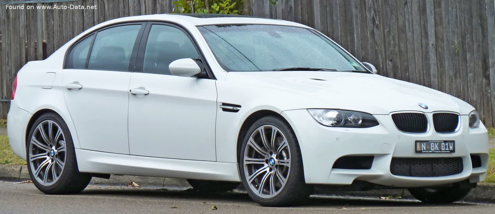 Spécifications complètes et détails techniques 2008 BMW M3 (E90) 4.0 V8 (420 Hp) M DCT