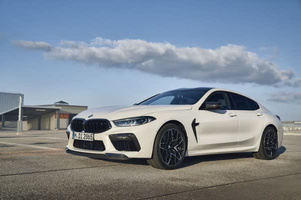 المواصفات والتفاصيل التقنية الكاملة 2022 BMW M8 Gran Coupe (F93, facelift 2022) Competition 4.4 V8 (625 Hp) xDrive Steptronic Sport
