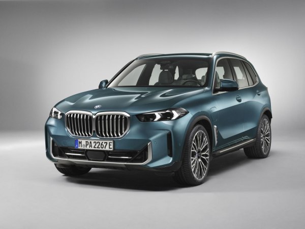 Full specifications and technical details 2023 BMW X5 (G05 LCI, facelift 2023) 50e (490 Hp) Plug-in hybrid xDrive Steptronic