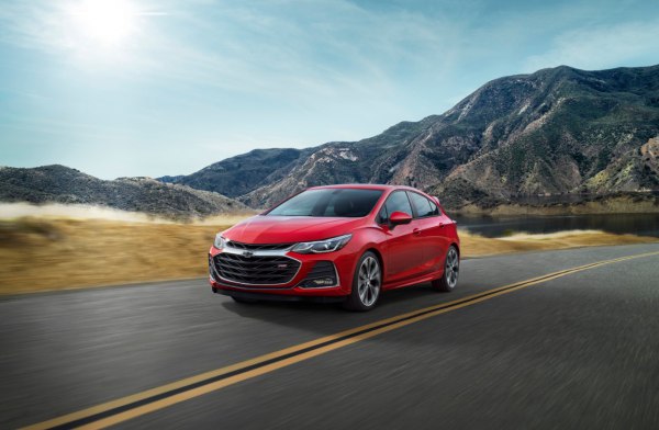 المواصفات والتفاصيل التقنية الكاملة 2018 Chevrolet Cruze Hatchback II (facelift 2019) 1.6d (137 Hp) Automatic