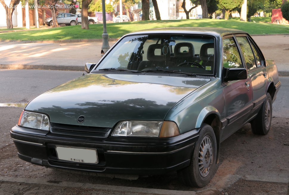 Full specifications and technical details 1982 Chevrolet Monza (Brazil) 2.0 i (110 Hp)