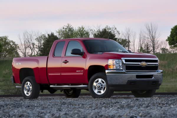 Spécifications complètes et détails techniques 2011 Chevrolet Silverado 2500 HD II (GMT900, facelift 2011) Extended Cab Standard Box 6.0 V8 (360 Hp) 4WD Automatic