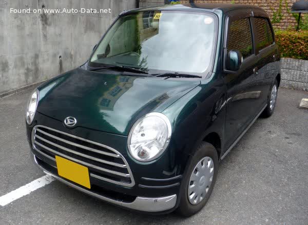 Vollständige Spezifikationen und technische Details 2004 Daihatsu Mira Gino (L650) 0.7 (58 Hp)