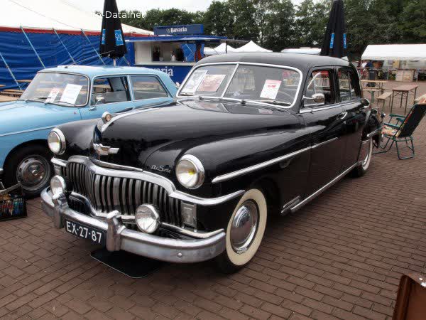 Spécifications complètes et détails techniques 1949 DeSoto Custom 4-Door Sedan (Second Series) 3.9 (112 Hp) Tip-Toe Shift