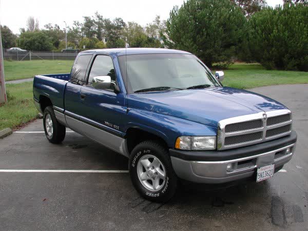 Spécifications complètes et détails techniques 1993 Dodge Ram 1500 Club Cab Short Bed (BR/BE) 5.2 V8 (220 Hp) 4x4 Automatic