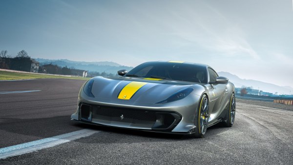 Vollständige Spezifikationen und technische Details 2021 Ferrari 812 Competizione 6.5 V12 (830 Hp) F1 DCT