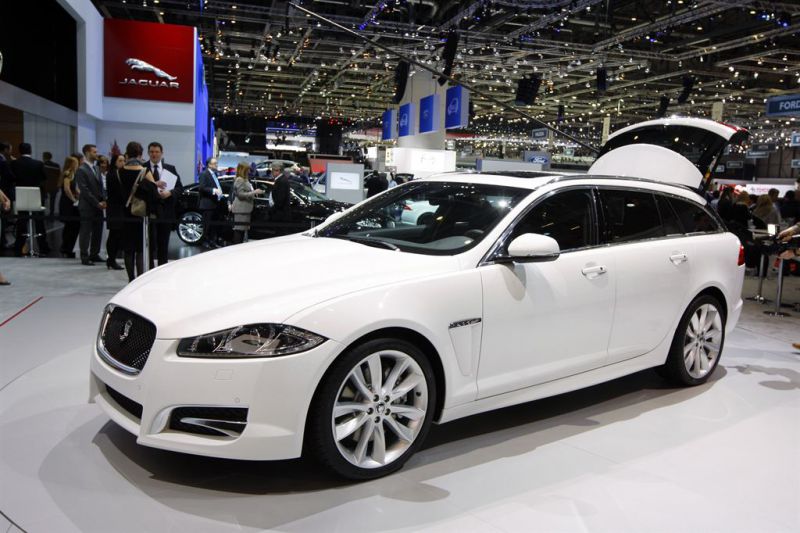 المواصفات والتفاصيل التقنية الكاملة 2012 Jaguar XF Sportbrake (X250) 3.0d (275 Hp) Automatic