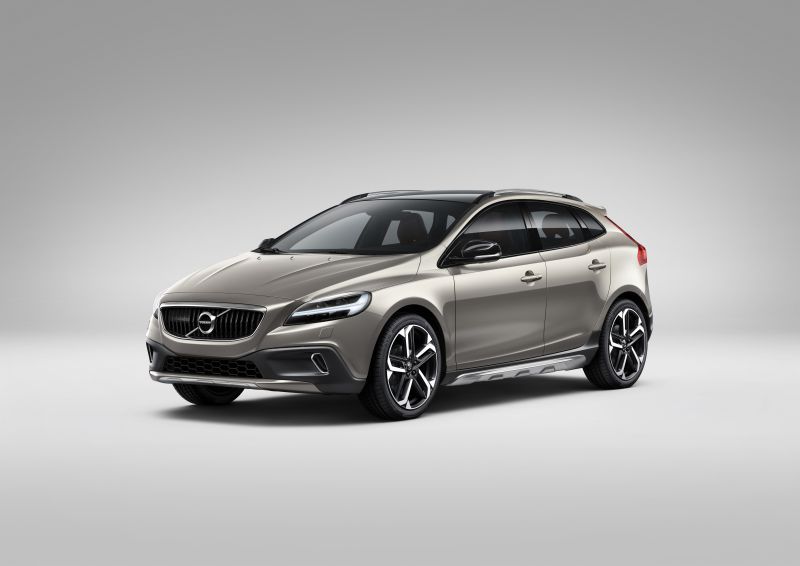 Full specifications and technical details 2016 Volvo V40 Cross Country (facelift 2016) 2.0 D4 (190 Hp) Geartronic