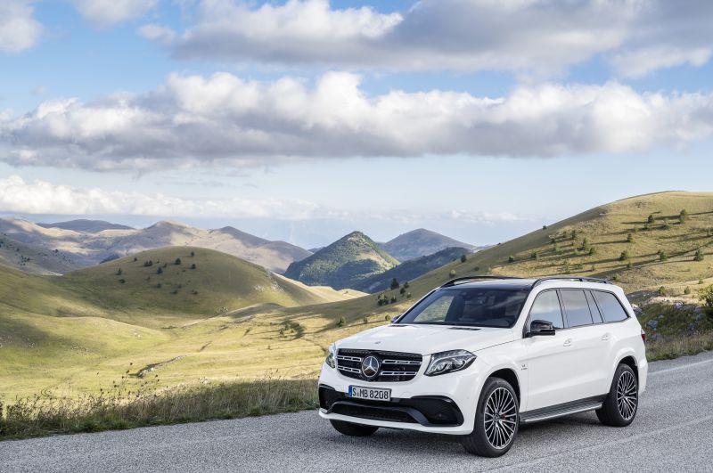 Full specifications and technical details 2015 Mercedes-Benz GLS (X166) AMG GLS 63 (585 Hp) 4MATIC G-TRONIC