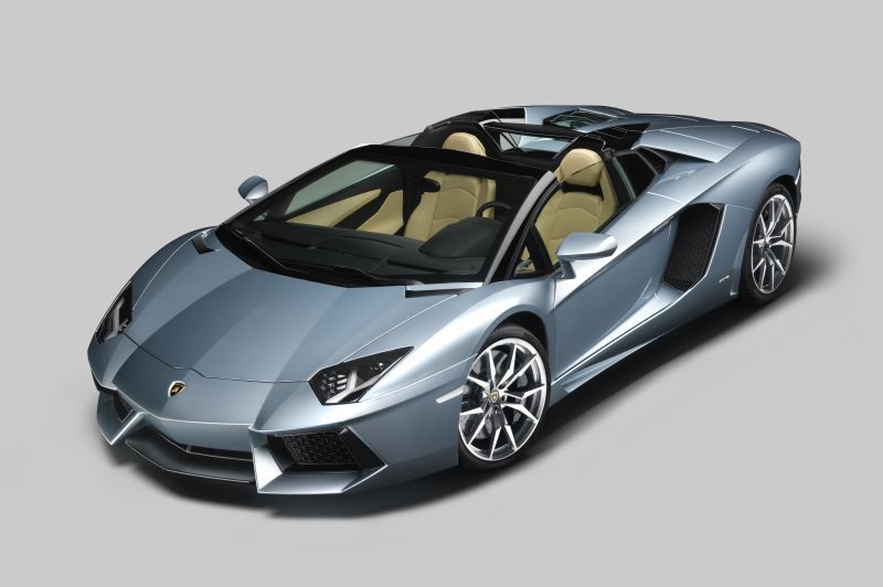 Vollständige Spezifikationen und technische Details 2013 Lamborghini Aventador LP 700-4 Roadster 6.5 V12 (700 Hp) 4WD