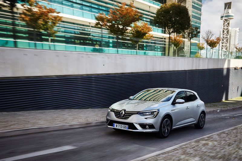 Full specifications and technical details 2018 Renault Megane IV 1.5 Blue dCi (95 Hp)