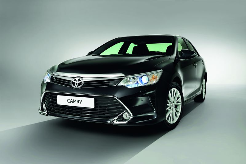 Full specifications and technical details 2014 Toyota Camry VII (XV50, facelift 2014) 2.5 (181 Hp) Automatic