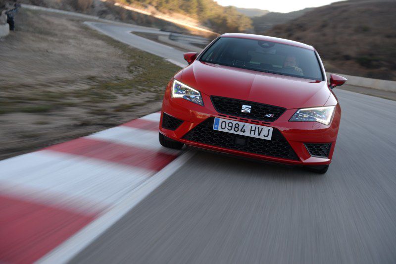 المواصفات والتفاصيل التقنية الكاملة 2013 Seat Leon III 1.6 TDI (110 Hp) ECOMOTIVE