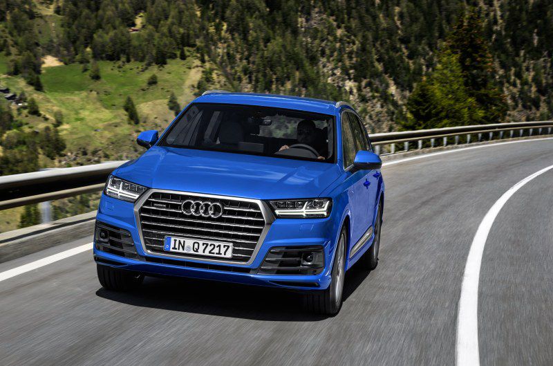 Full specifications and technical details 2015 Audi Q7 (Typ 4M) 3.0 TFSI V6 (333 Hp) quattro tiptronic 7 Seat