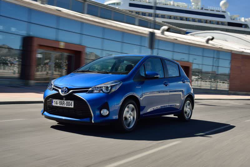 Full specifications and technical details 2014 Toyota Yaris III (facelift 2014) 1.4 D-4D (90 Hp)