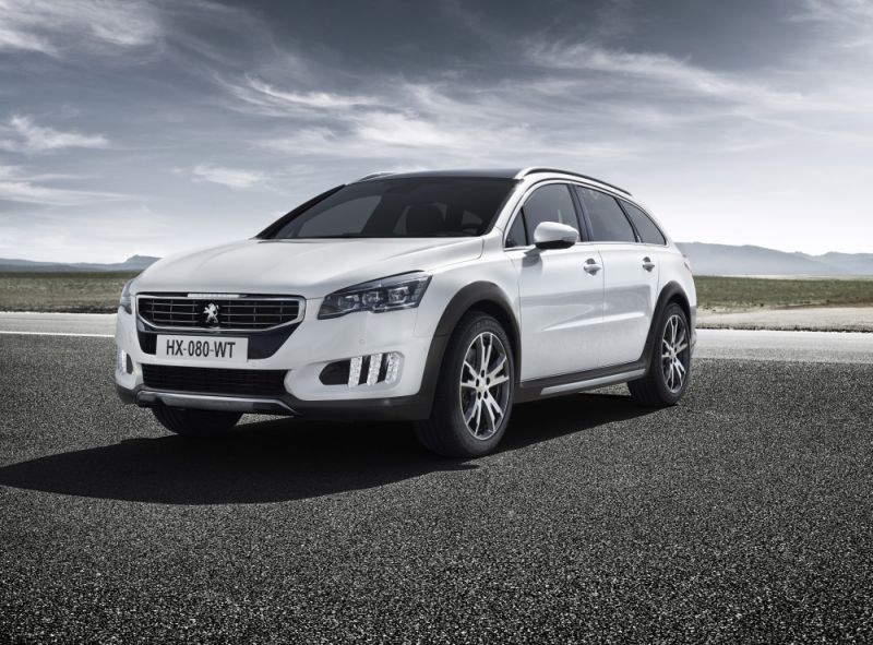 Full specifications and technical details 2014 Peugeot 508 I RXH (Phase II, 2014) 2.0 HDi (200 Hp) Hybrid4 4x4 ETG6