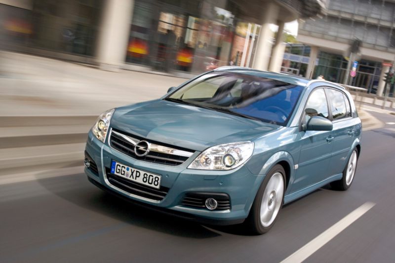 Full specifications and technical details 2005 Opel Signum (facelift 2005) 2.2i 16V ECOTEC (155 Hp)