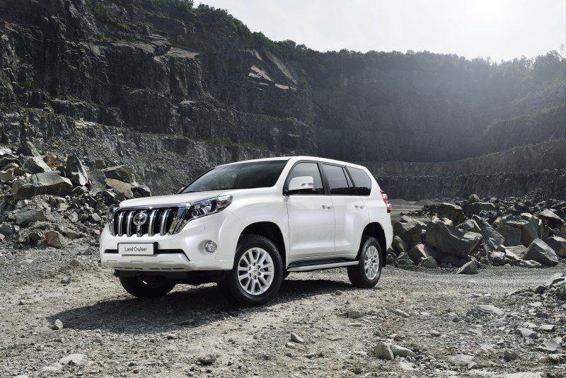 المواصفات والتفاصيل التقنية الكاملة 2013 Toyota Land Cruiser Prado (J150, facelift 2013) 5-door 4.0 V6 Dual VVT-i (281 Hp) Automatic