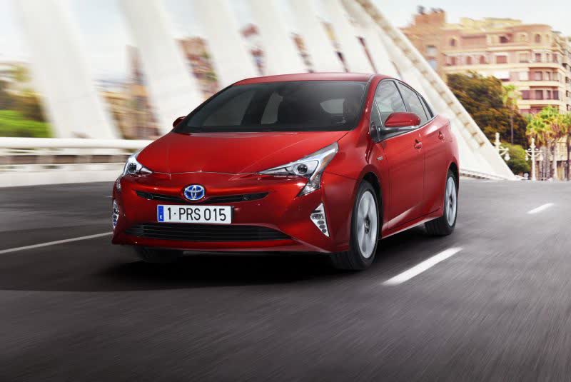 Full specifications and technical details 2015 Toyota Prius IV (XW50) 1.8 VVT-I (122 Hp) Hybrid e-CVT