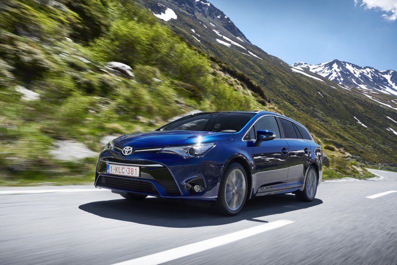 المواصفات والتفاصيل التقنية الكاملة 2015 Toyota Avensis III Wagon (facelift 2015) 1.8 Valvematic (147 Hp) Multidrive S