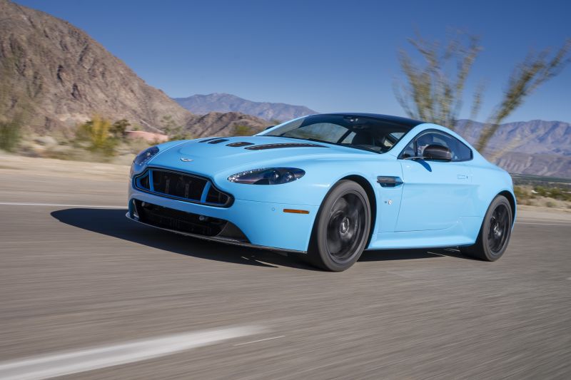 المواصفات والتفاصيل التقنية الكاملة 2010 Aston Martin V12 Vantage 6.0 (517 Hp)