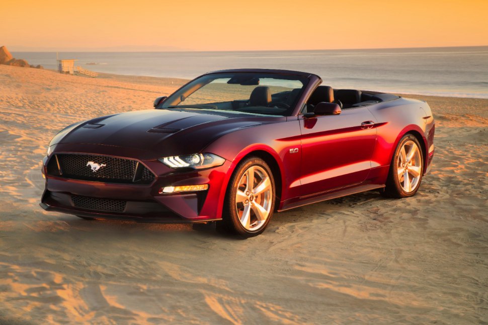 Full specifications and technical details 2017 Ford Mustang Convertible VI (facelift 2017) GT 5.0 Ti-VCT V8 (460 Hp)