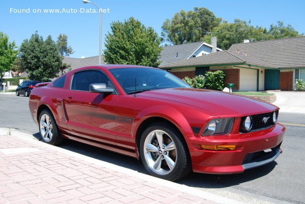 Full specifications and technical details 2004 Ford Mustang V 4.0i V6 (205 Hp)