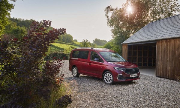 Full specifications and technical details 2022 Ford Tourneo Connect III 1.5 EcoBoost (114 Hp) Powershift