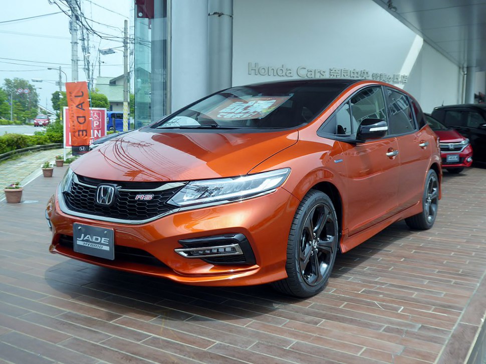 Full specifications and technical details 2017 Honda Jade (facelift 2017) 1.5 VTEC Turbo (156 Hp) CVT