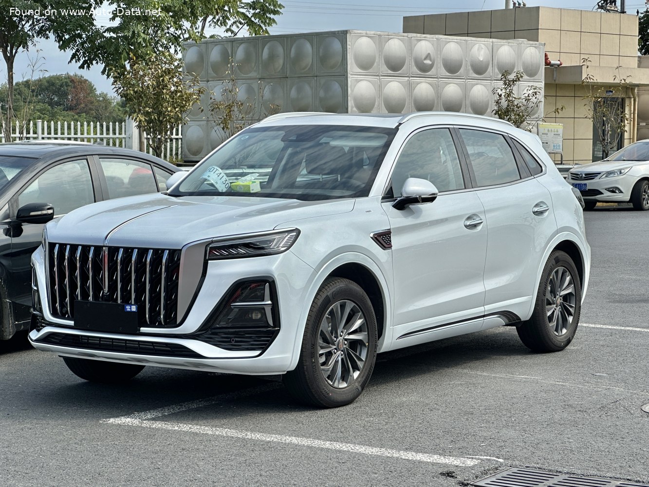 Vollständige Spezifikationen und technische Details 2023 Hongqi HS5 (facelift 2023) 2.0T (252 Hp) 4WD Automatic