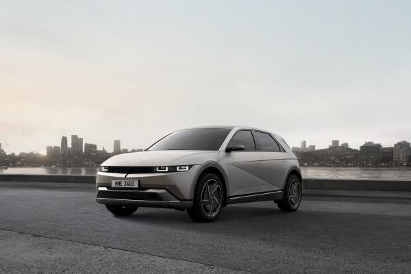 المواصفات والتفاصيل التقنية الكاملة 2024 Hyundai IONIQ 5 (facelift 2024) Standard Range 63 kWh (170 Hp) Electric