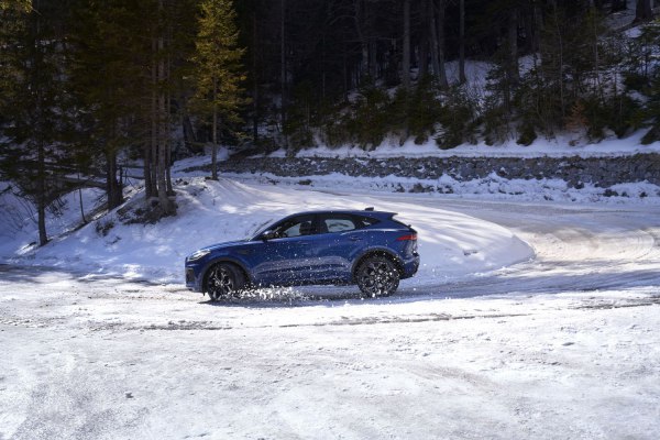 المواصفات والتفاصيل التقنية الكاملة 2020 Jaguar E-Pace (facelift 2020) 2.0d (204 Hp) Mild Hybrid AWD Automatic