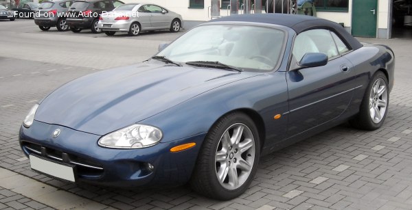 المواصفات والتفاصيل التقنية الكاملة 2002 Jaguar XK Convertible (X100) 4.2 V8 (298 Hp) Automatic